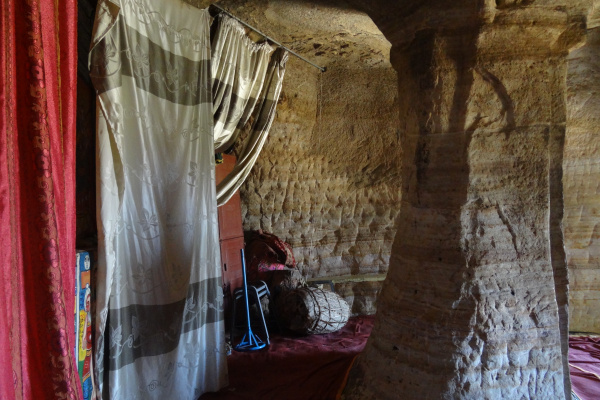 L'église de Mikaël Milhaizengi-2-3